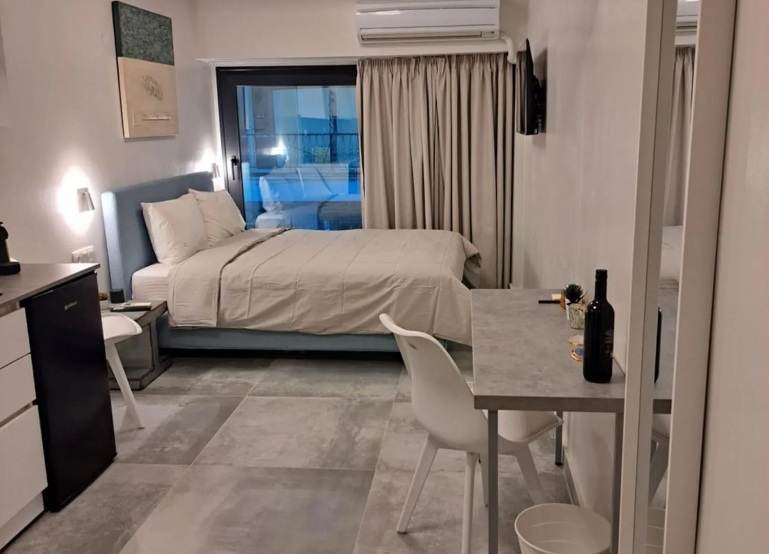 Centerstage1 Boutique Apartment - Hemisphere1 Stylish Studio Thessaloniki Greece
